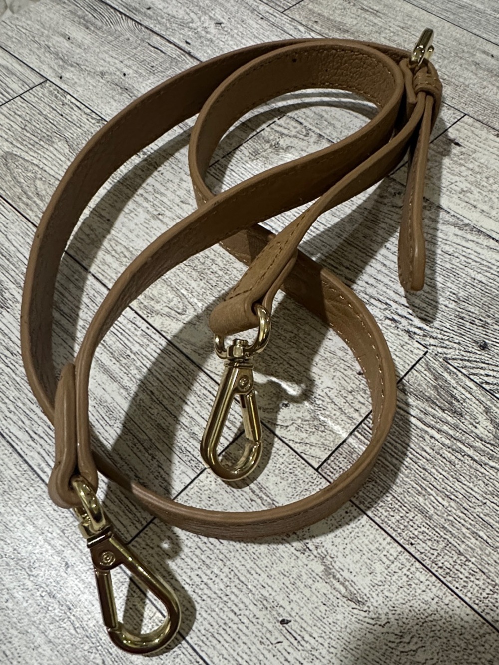 Source Unknown Tan Leather Crossbody Strap with Gold Hardware